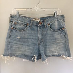 Madewell cut off denim shorts size 28